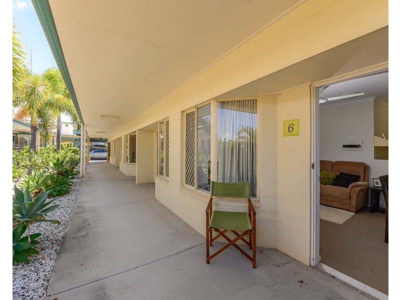 12/8 Wicks Street, New Auckland QLD 4680