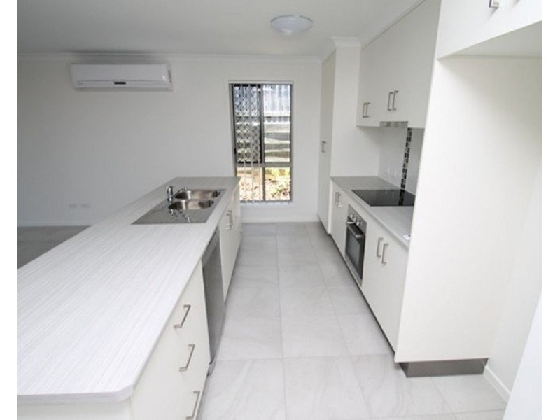 1 Eugenie Court, Glen Eden QLD 4680