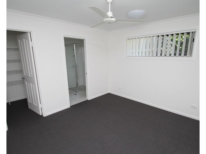 1 Eugenie Court, Glen Eden QLD 4680