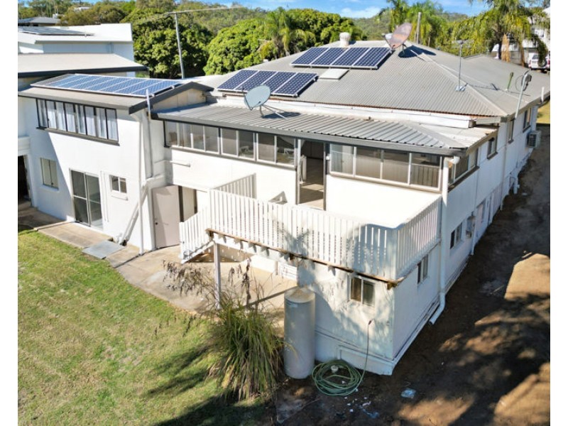 4 Williamson Street, West Gladstone QLD 4680