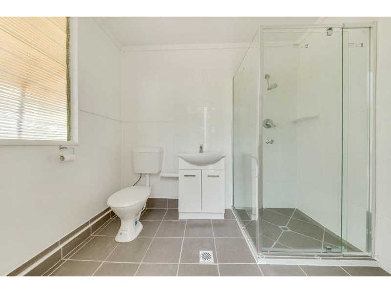 5 NORRIS STREET, West Gladstone QLD 4680