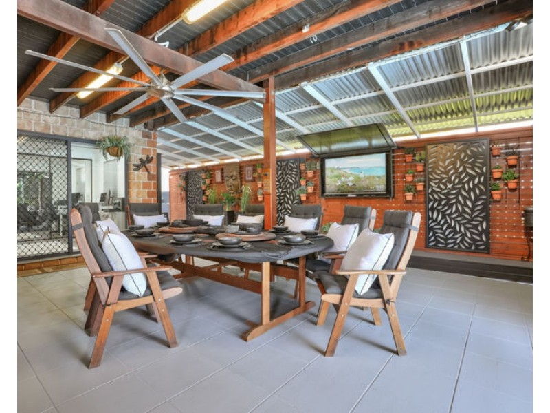 15 Parsloe Street, Telina QLD 4680