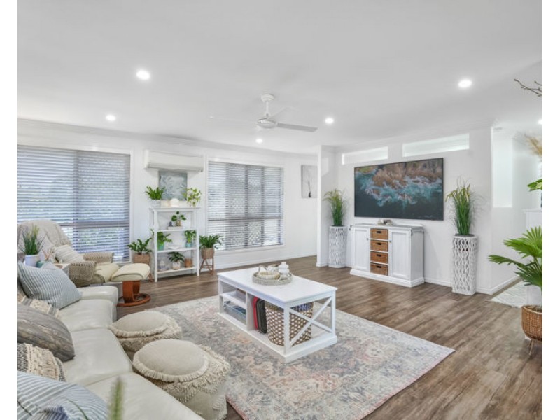 15 Parsloe Street, Telina QLD 4680
