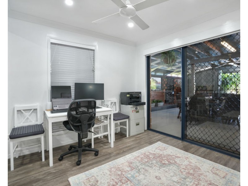 15 Parsloe Street, Telina QLD 4680