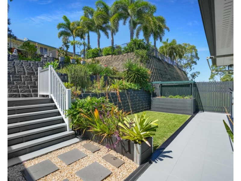 15 Parsloe Street, Telina QLD 4680