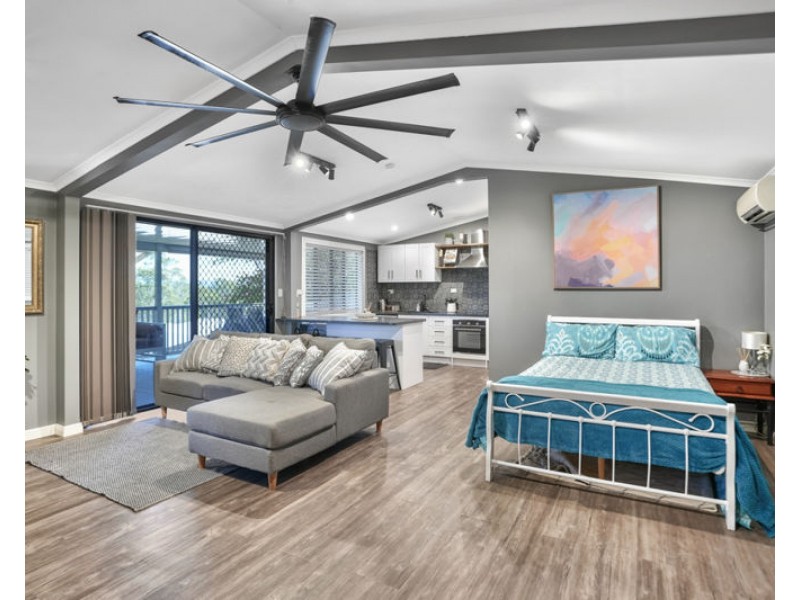 15 Parsloe Street, Telina QLD 4680