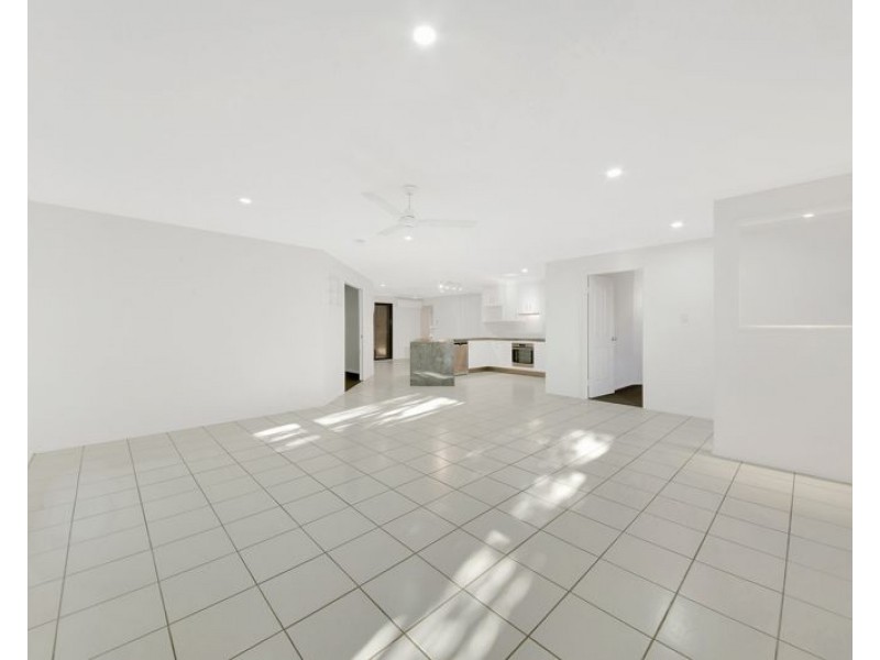 4 Gapparis Street, Kin Kora QLD 4680