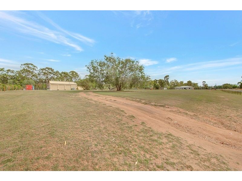 17 Lagoon Road, Beecher QLD 4680