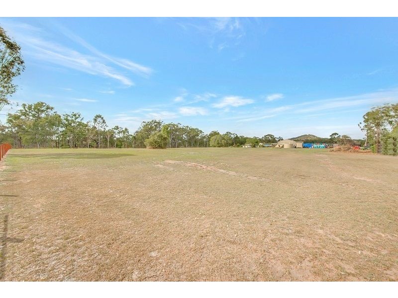 17 Lagoon Road, Beecher QLD 4680