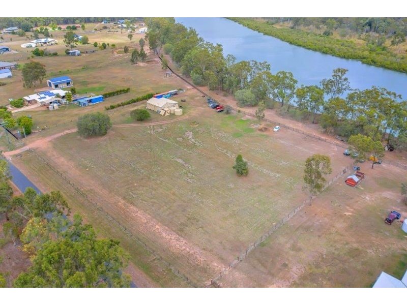 17 Lagoon Road, Beecher QLD 4680