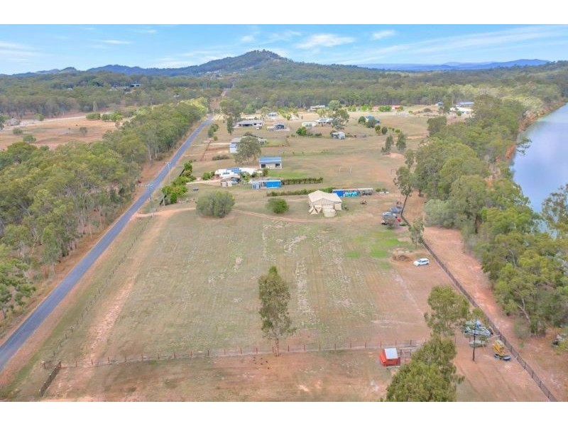 17 Lagoon Road, Beecher QLD 4680