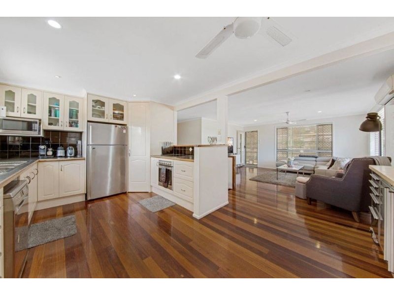 36 Jupiter Street, Telina QLD 4680