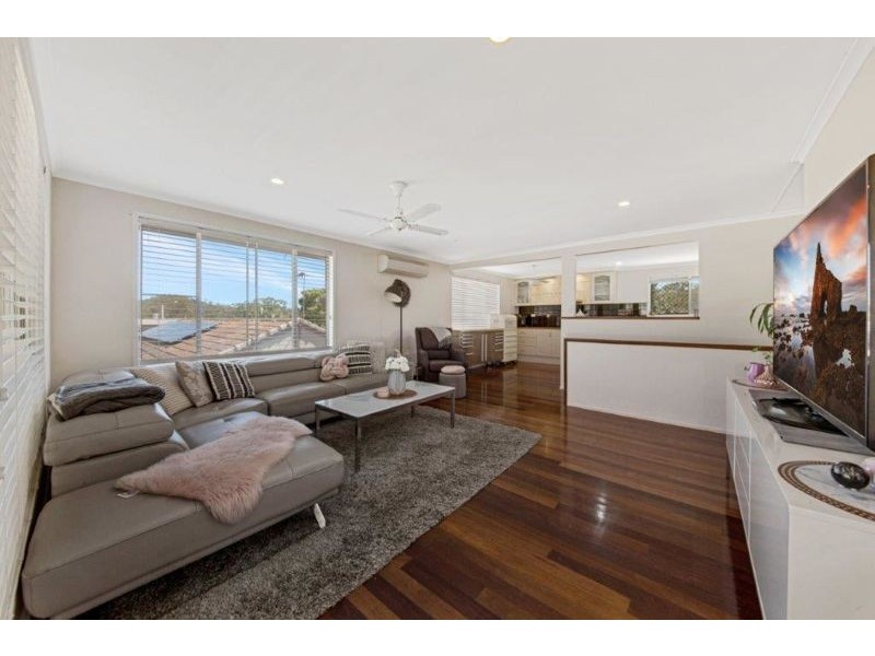 36 Jupiter Street, Telina QLD 4680