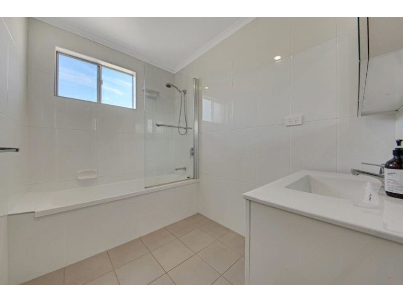 36 Jupiter Street, Telina QLD 4680