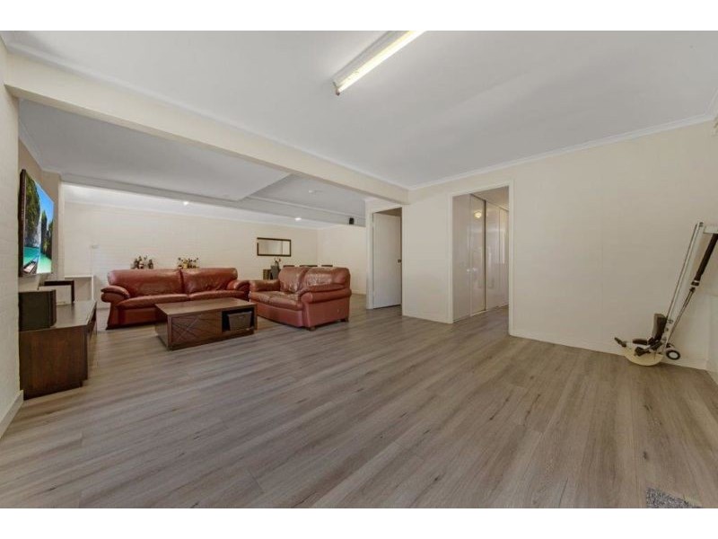 36 Jupiter Street, Telina QLD 4680