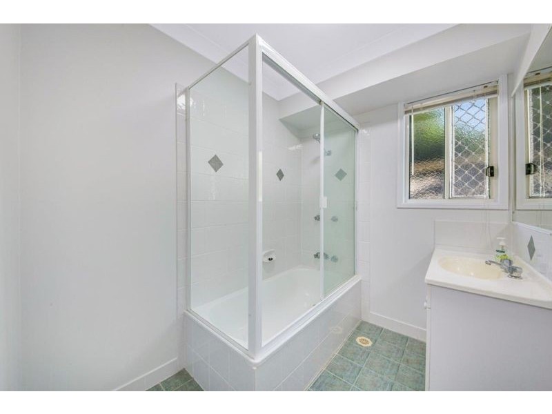 15 Jarrah Drive, Boyne Island QLD 4680