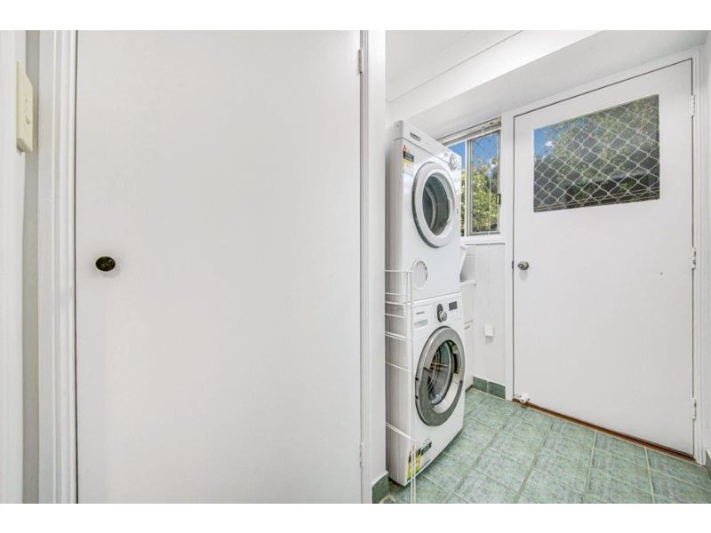 15 Jarrah Drive, Boyne Island QLD 4680