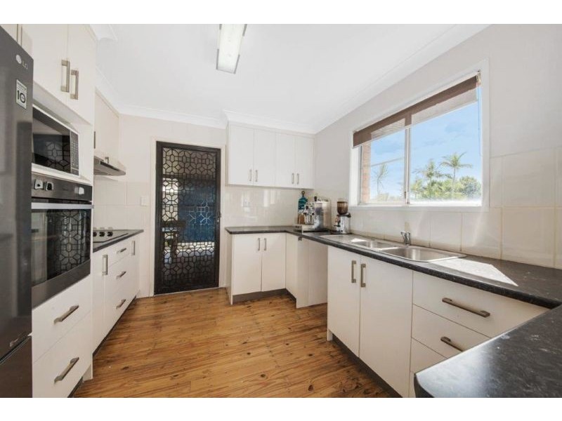 15 Jupiter Street, Telina QLD 4680