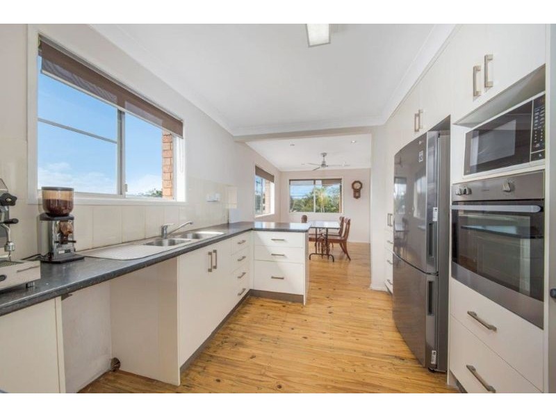 15 Jupiter Street, Telina QLD 4680