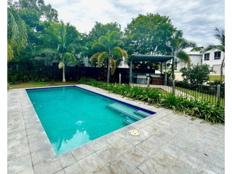 31/2 Ringuet Close, Glen Eden QLD 4680