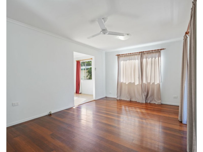 23 Pershouse Street, Barney Point QLD 4680