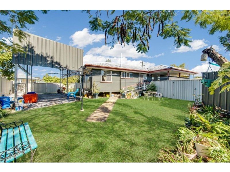 29 Moura Crescent, Barney Point QLD 4680