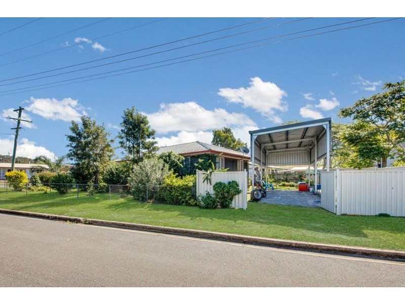 29 Moura Crescent, Barney Point QLD 4680