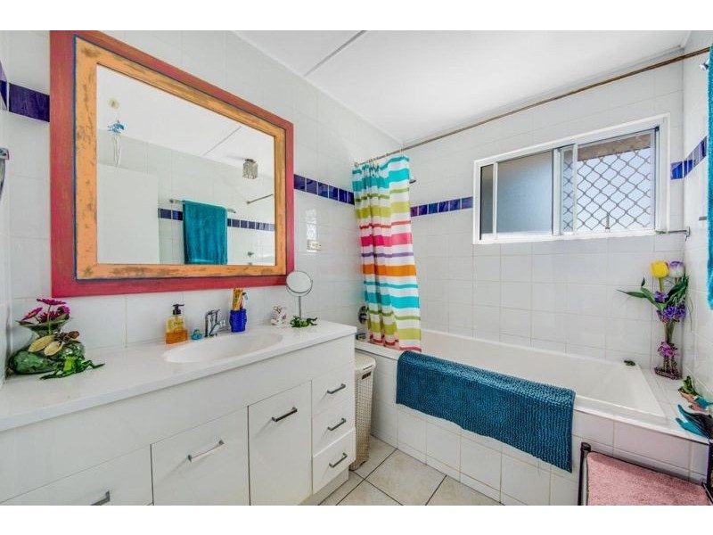 29 Moura Crescent, Barney Point QLD 4680