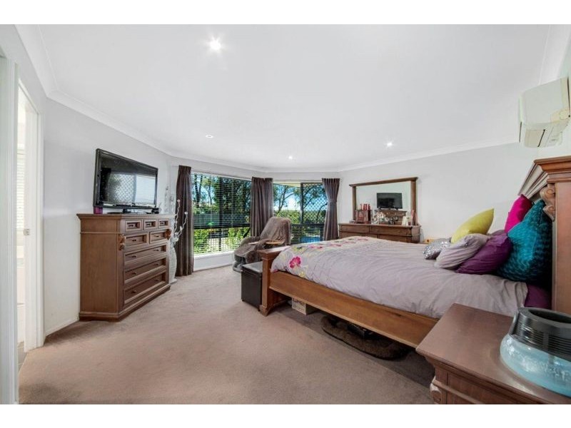 13 Panorama Court, Glen Eden QLD 4680