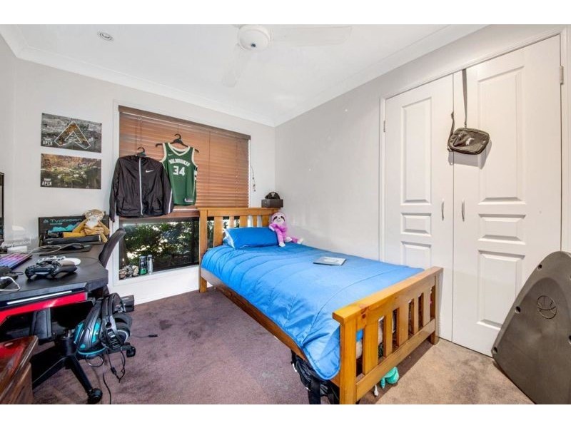 13 Panorama Court, Glen Eden QLD 4680