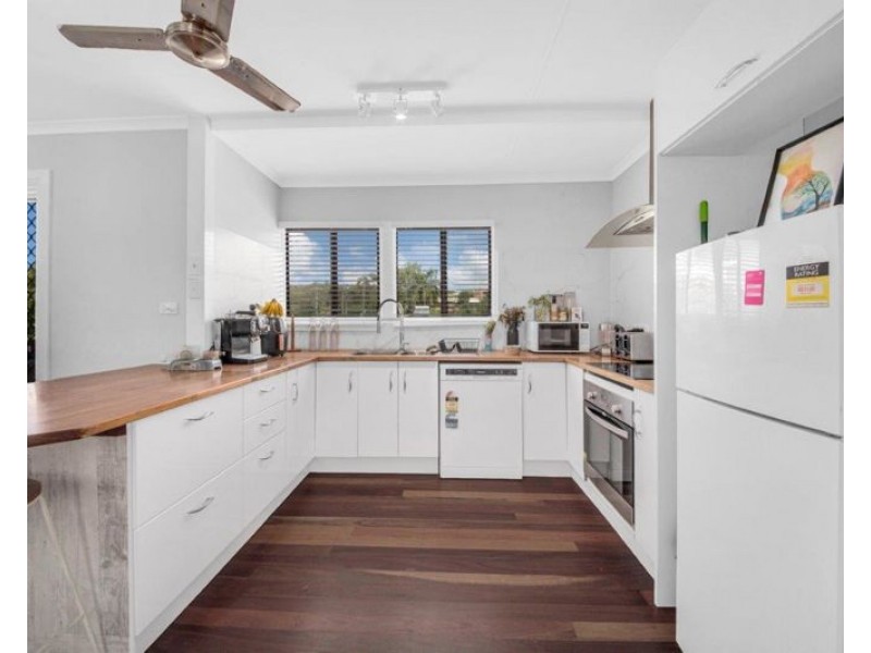 94 Elizabeth Street, South Gladstone QLD 4680
