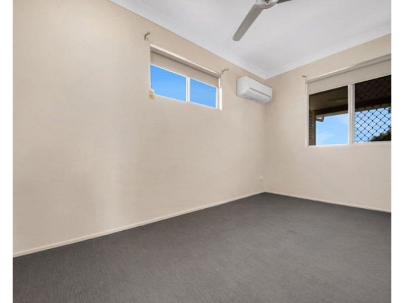 25 Campbell Street, Clinton QLD 4680