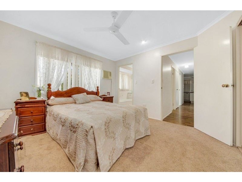 11 Weatherley Court, Clinton QLD 4680