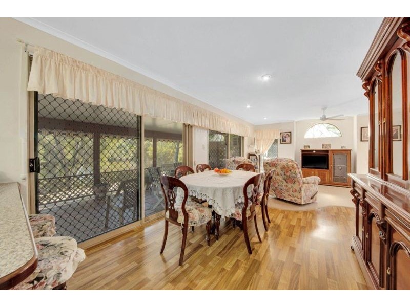 11 Weatherley Court, Clinton QLD 4680