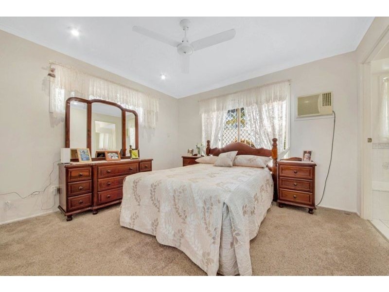 11 Weatherley Court, Clinton QLD 4680