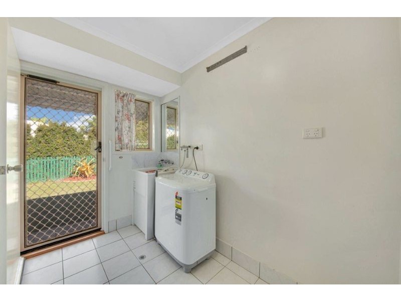 11 Weatherley Court, Clinton QLD 4680