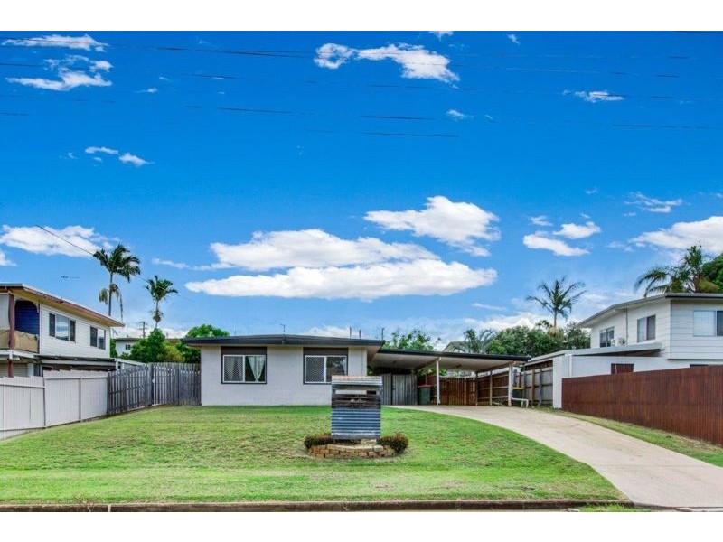 10 Clark Street, Clinton QLD 4680