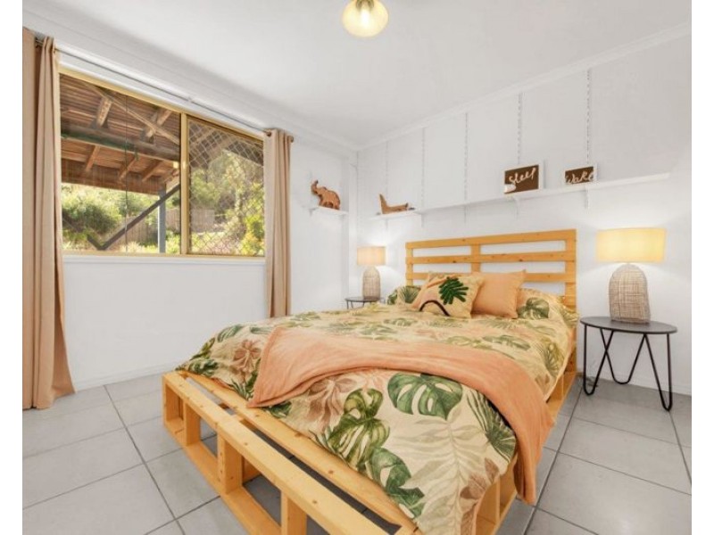 29 Pine Avenue, West Gladstone QLD 4680