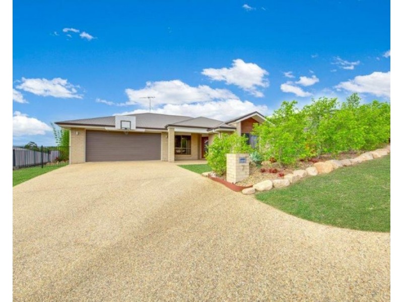 7 Cressbrook Street, Clinton QLD 4680