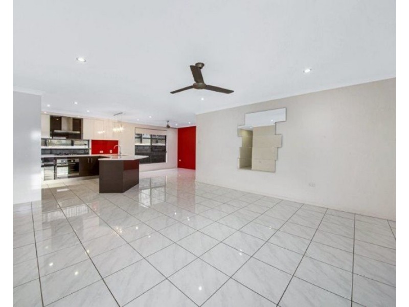 7 Cressbrook Street, Clinton QLD 4680