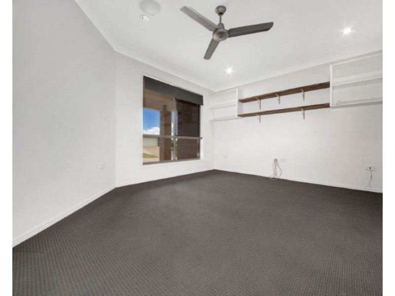 7 Cressbrook Street, Clinton QLD 4680