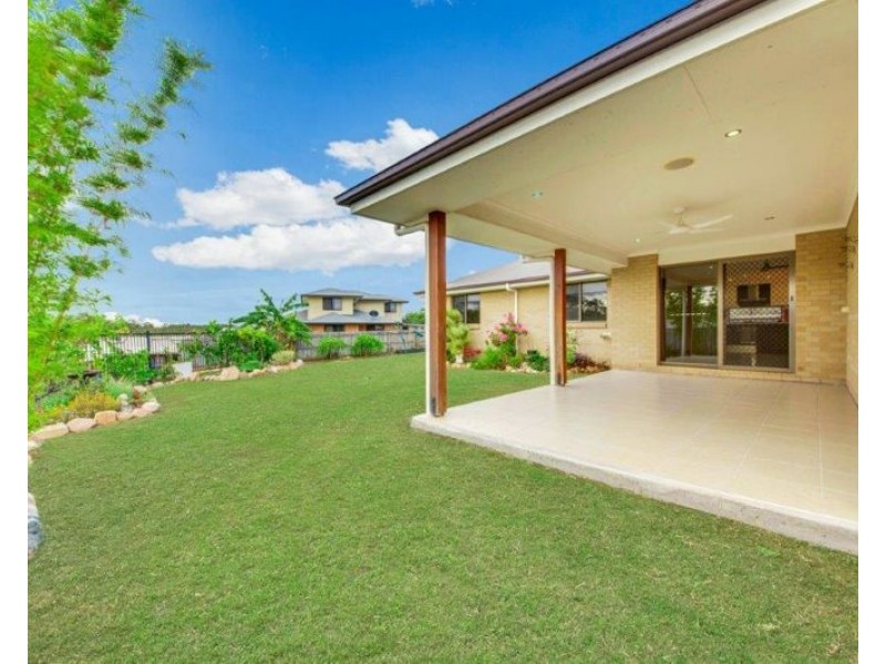 7 Cressbrook Street, Clinton QLD 4680
