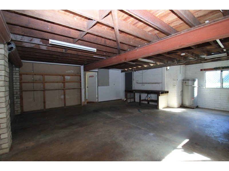 8 Watson Close, South Gladstone QLD 4680