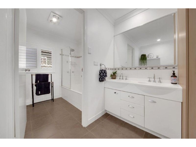 226 Oaka Street, South Gladstone QLD 4680