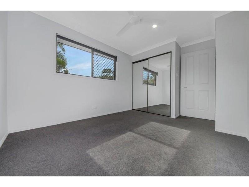 18 Billabong Drive, Glen Eden QLD 4680