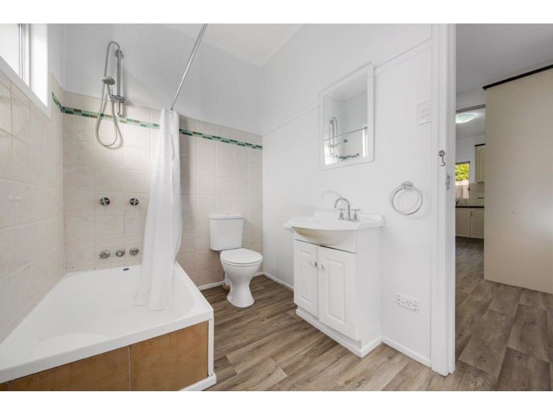 203 Oaka Street, South Gladstone QLD 4680