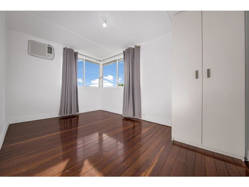 203 Oaka Street, South Gladstone QLD 4680