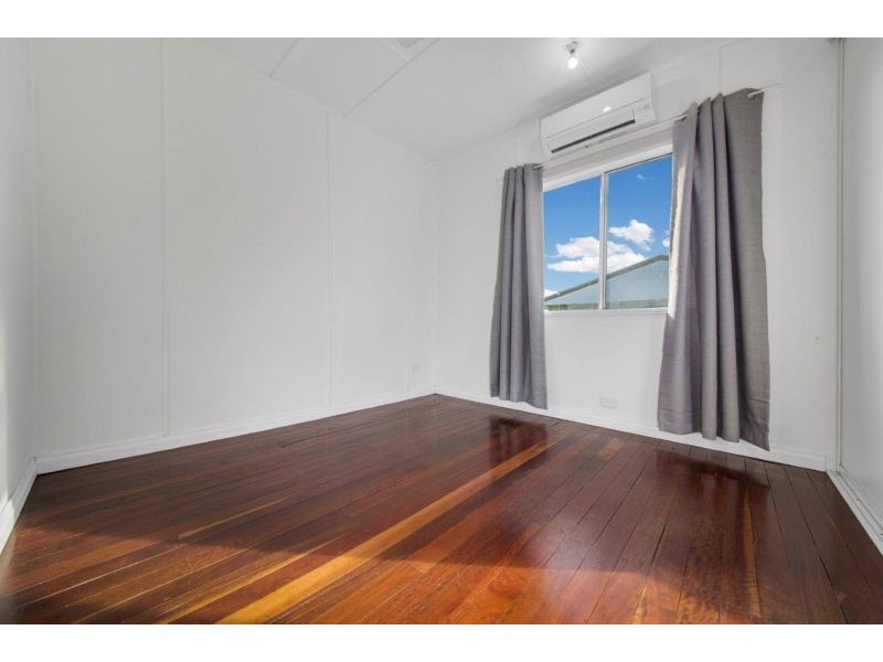 203 Oaka Street, South Gladstone QLD 4680