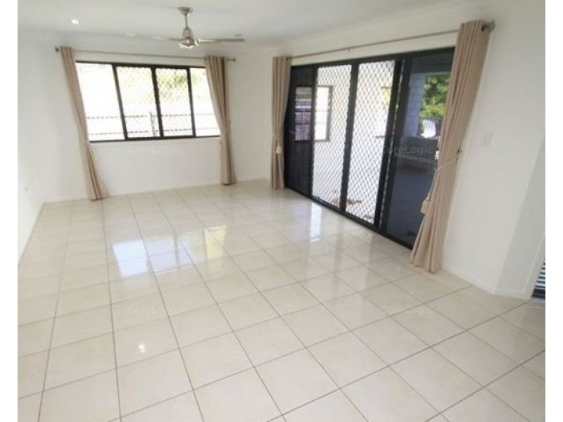 8 Ingra Close, Glen Eden QLD 4680