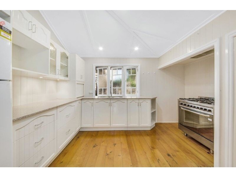 33 Harbour Terrace, Gladstone QLD 4680
